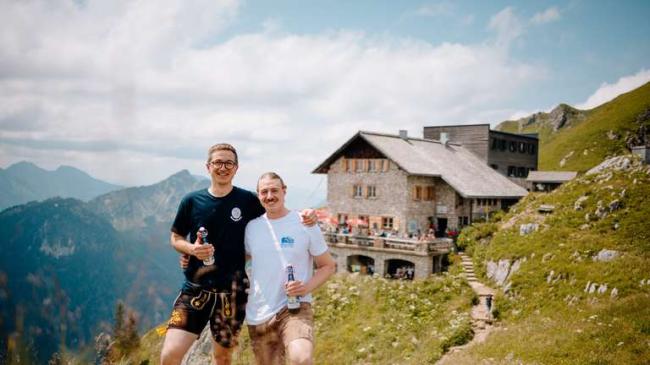 Wie zwei Ostallgäuer plötzlich Pächter der beliebten BadKissinger Hütte im Tannheimer Tal wurden